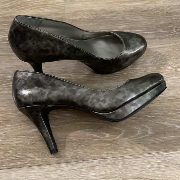 Alfani- Madyson Platform Shoes EUC - Picture 5 of 11